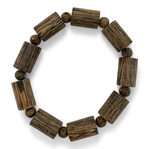 1149 - A vintage Natural Agarwood Bead Bracelet.
The natural agarwood fragrance is well known for its purpo... 