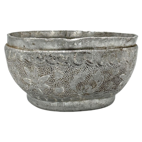 1201 - An 18th century Antique  Nguyen dynasty Hue Silver Bowl. Intricate floral engravings.
Condition: Vis... 