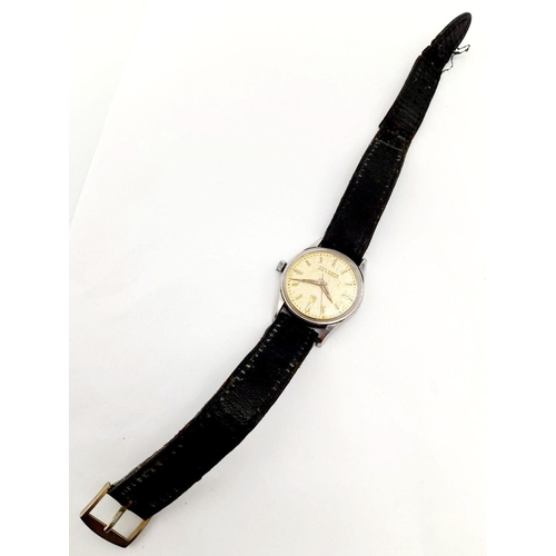 544 - An Early Example of a Zenith Pilots Watch. Sold by Speed and Son of Kings Lynn. 32mm case. Needs a n... 