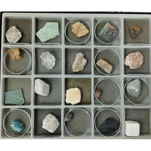 1385 - Treasures of the Earth minerals and gemstones collection. Consisting of six folders and five full di... 