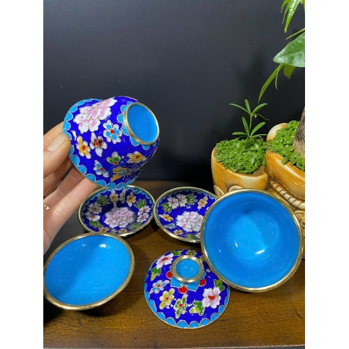 942 - A Pair of antique Oriental Bronze Cloisonné Enamel Lidded Bowls with Saucers.  
Vibrant blue cloison... 