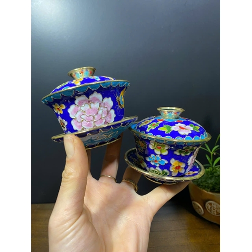 942 - A Pair of antique Oriental Bronze Cloisonné Enamel Lidded Bowls with Saucers.  
Vibrant blue cloison... 