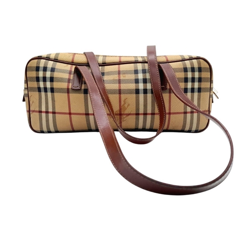 1474 - A GENUINE VINTAGE BURBERRY HANDBAG WITH CLASSSIC BURBERRY LIVERY.