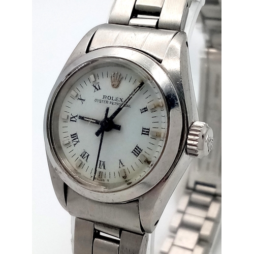 208 - A Vintage Rolex Oyster Perpetual Automatic Ladies Watch. Stainless teel bracelet and case - 26mm. Wh... 