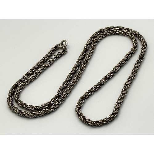 1394 - A Vintage 925 Silver Chain - Entwined Pattern. 28cm. 28g