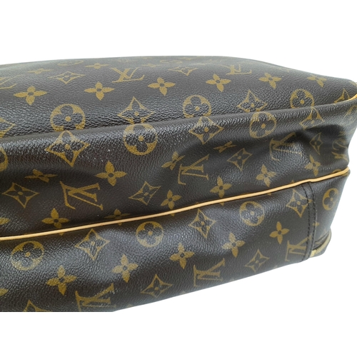 69 - A Louis Vuitton Monogram Alize 24H Boston Bag. LV monogram coated canvas exterior, with natural vach... 