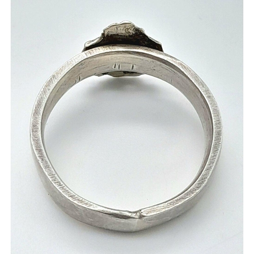 283 - A WW2 Silver US Navy Ring. UK Size “Y” US Size 12.5.