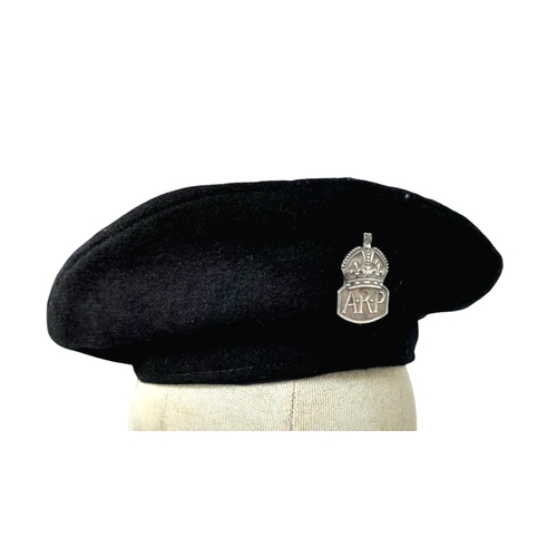 737 - A WW2 British Home Front. A.R.P Beret & Silver Cap Badge.