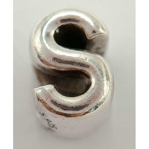 1063 - A PANDORA STERLING SILVER INITIAL S CHARM. 2.5G. RPM2014.