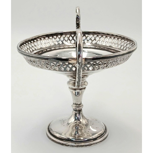 119 - Beautiful antique SILVER TAZZA with clear Hallmark for Walker & Hall, Sheffield 1909. Consisting a r... 