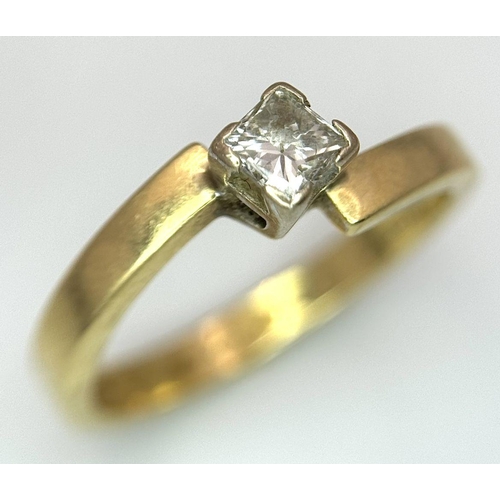 124 - AN 18K YELLOW GOLD DIAMOND SQUARE RING, 0.24CT DIAMOND WEIGHT, 3.8G TOTAL WEIGHT, SIZE N. REF: SH186... 