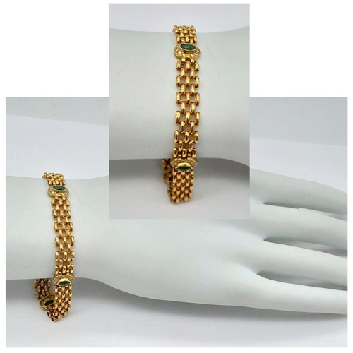 33 - AN 18K YELLOW GOLD GREEN STONE AND CZ BRACELET, 18CM TOTAL LENGTH, 9.9G TOTAL WEIGHT. REF: SH1874I