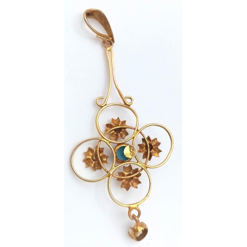 334 - A 9K YELLOW GOLD TURQUOISE AND PEARL VINTAGE PENDANT, 2.5CM x 6CM, 1.5G TOTAL WEIGHT. REF: SH1828I