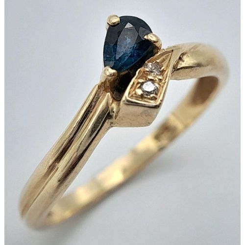 220 - A 14K YELLOW GOLD DIAMOND & SAPPHIRE RING 2G TOTAL WEIGHT, SIZE M 1/2. Ref: 9262