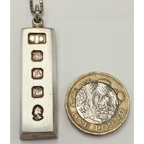 606 - A Heavy Vintage 1977 (Jubilee Year) Silver Ingot Pendant Necklace. 46cm Length Sterling Silver Chain... 