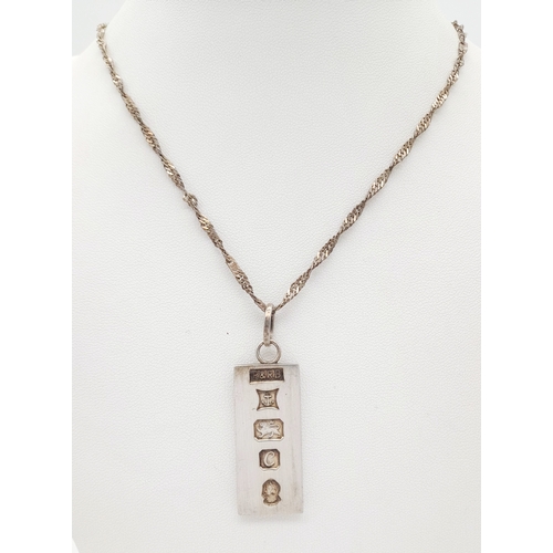 627 - A Vintage 1977 (Jubilee Year) Silver Ingot Pendant Necklace. 46cm Length Sterling Silver Twist Chain... 