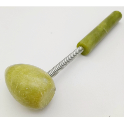 1077 - A Chinese Jade Massage Tool