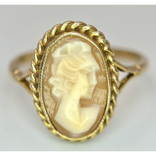 21 - Vintage 9 CARAT GOLD CAMEO RING. Classic ‘ Coffee and cream’ design with Beautiful GOLD ROPE MOUNT. ... 