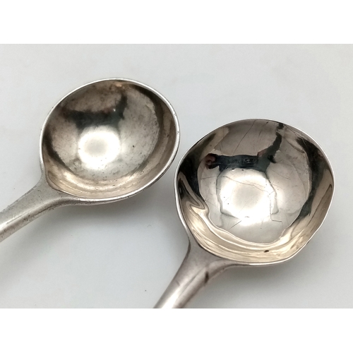 427 - 2 x Antique GEORGE III SILVER CONDIMENT SPOONS. Fully hallmarked. Larger size at 10 cm. Nice deep Bo... 