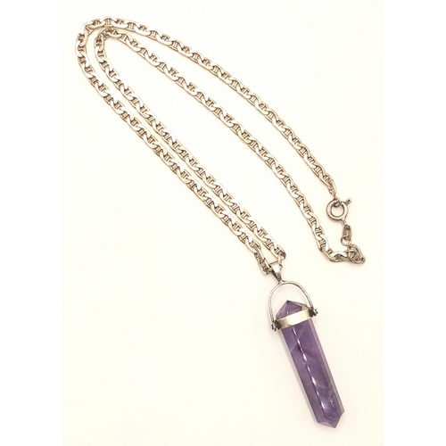 704 - A Vintage Sterling Silver Celtic Design Pencil Cut Amethyst Pendant Necklace. 40cm Heavy Oval Link C... 