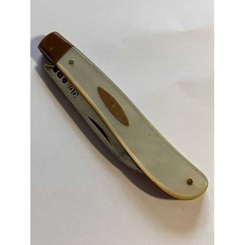 651 - Antique SILVER BLADED FRUIT KNIFE. Mother of Pearl handle. Hallmark for George Unite Birmingham 1918... 