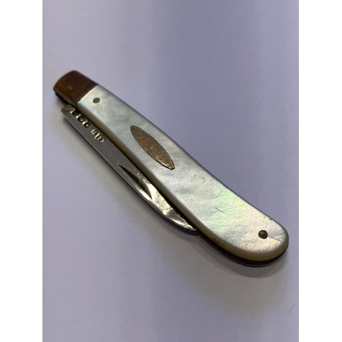 651 - Antique SILVER BLADED FRUIT KNIFE. Mother of Pearl handle. Hallmark for George Unite Birmingham 1918... 