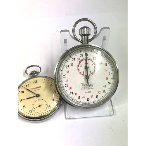 1667 - A vintage stopwatch & pocket watch. Both working. L62