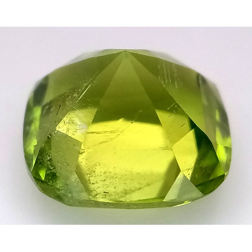 1209 - A 4.81ct Natural Pakistan Peridot Gemstone, Brilliant Cut, 10.00 x 9.92 x 6.82mm. Comes with a GFCO ... 