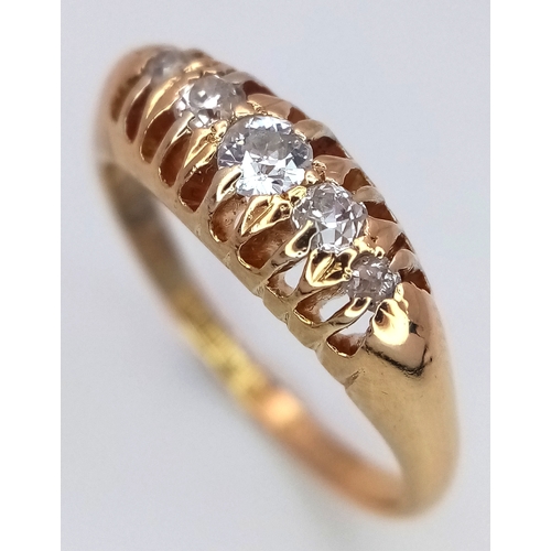 172 - AN 18K YELLOW GOLD VINTAGE OLD CUT DIAMOND 5 STONE RING. 3.2G TOTAL WEIGHT, SIZE K , HALLMARKED LOND... 