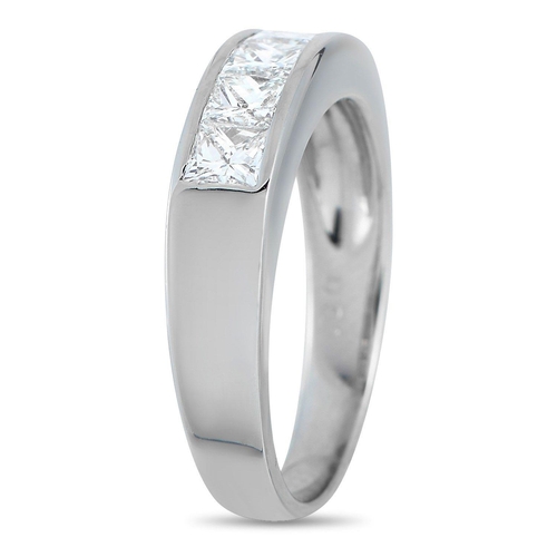 801 - A Platinum 1.0ct Diamond Ring. Features a band width and top height both measuring 3mm, Ring Size M.... 