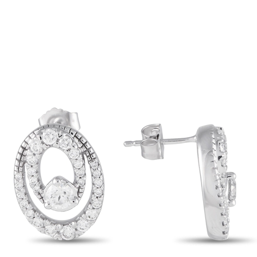 815 - A pair of 14K White Gold 1.0ct Diamond Earrings. Sparkling Diamonds with a total weight of 1.0 carat... 