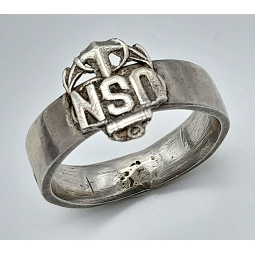 283 - A WW2 Silver US Navy Ring. UK Size “Y” US Size 12.5.