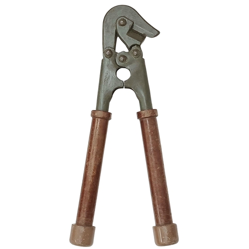 1024 - A WW2 German Pioneers Wire Cutters. Nicley marked and dated 1940.