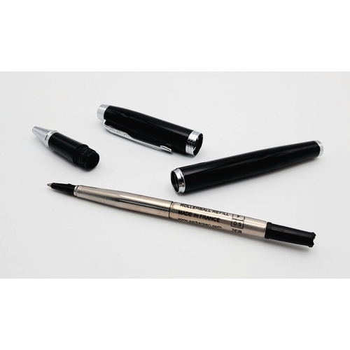 937 - A Parker Black Lacquer Ballpoint Pen. 14cm