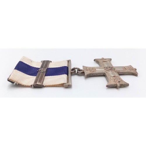 20 - A WW1 Military Cross and Bar in its original case. 37,104 Military Crosses were awarded in WW1. Howe... 