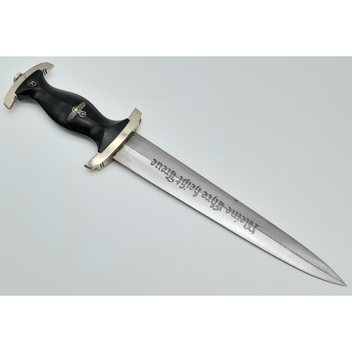 13 - An Early production 1933-35 Enlisted Mans Waffen SS Dagger in superior condition. Scarce Maker Gottl... 