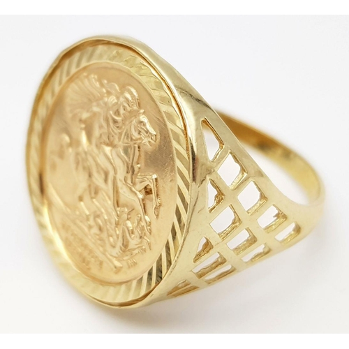 1480 - A 9K Yellow Gold George Medal Signet Ring. Size S 1/2. 3.7g