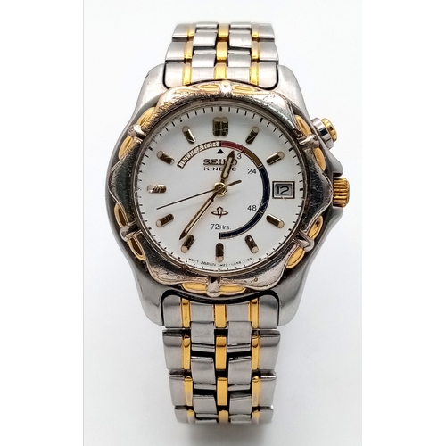 442 - A Seiko Kinetic Ladies Watch. Model 3M22-0A33. Two tone stainless steel bracelet and case - 32mm. Wh... 