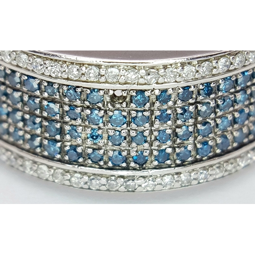 200 - A 9K WHITE GOLD WHITE & BLUE DIAMOND RING 4.7G TOTAL WEIGHT, SIZE P. Ref: SC 4004