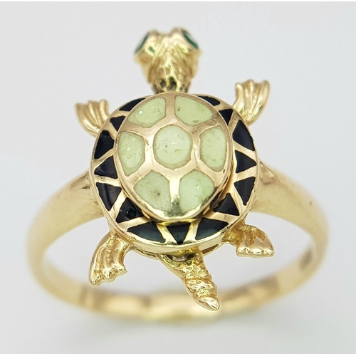 250 - A 14K YELLOW GOLD ENAMELLED STONE SET ARTICULATED TURTLE RING! 2.9G. SIZE M. TAN4002