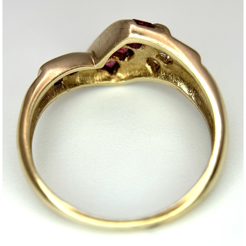 362 - A 9K YELLOW GOLD DIAMOND & RUBY RING - 2.1G. SIZE H.
A/S 1222