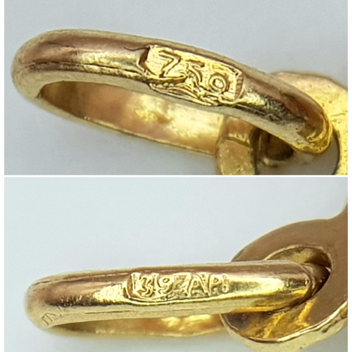 488 - A 9K YELLOW GOLD LUCKY HORSESHOE WITH JOCKEYS CAP ENAMELLED 2.6G TOTAL WEIGHT, 2CM x 2.3CM. Ref: SC ... 