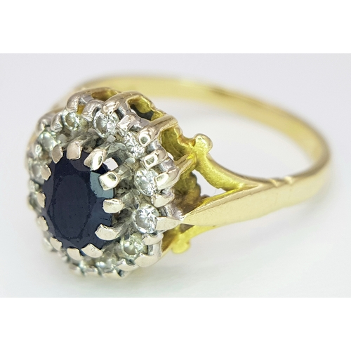 15 - AN 18K YELLOW GOLD VINTAGE DIAMOND & SAPPHIRE CLUSTER RING 4.5G SIZE Q. Ref: SC 3046