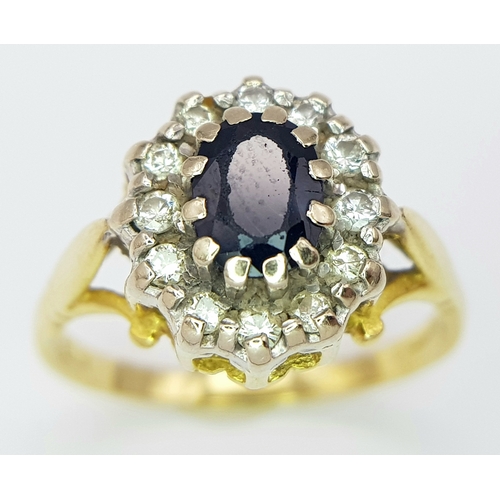 15 - AN 18K YELLOW GOLD VINTAGE DIAMOND & SAPPHIRE CLUSTER RING 4.5G SIZE Q. Ref: SC 3046