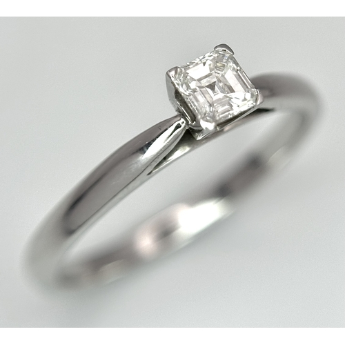 116 - AN 18K WHITE GOLD DIAMOND ASCHER CUT SOLITAIRE 0.25CT , 2.6G TOTAL WEIGHT, SIZE O 1/2. Ref: JR 11