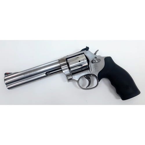 156 - A Smith and Wesson (deactivated) 357 Magnum Revolver Handgun - Model 686-6. This matt finish stainle... 