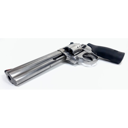 156 - A Smith and Wesson (deactivated) 357 Magnum Revolver Handgun - Model 686-6. This matt finish stainle... 