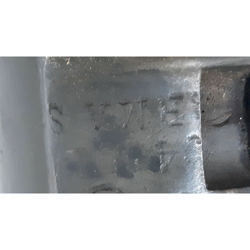 297 - A WW2 Era Frigidaire Browning M2 (deactivated) Heavy Aircraft Machine Gun. This 45 inch .50 calibre ... 