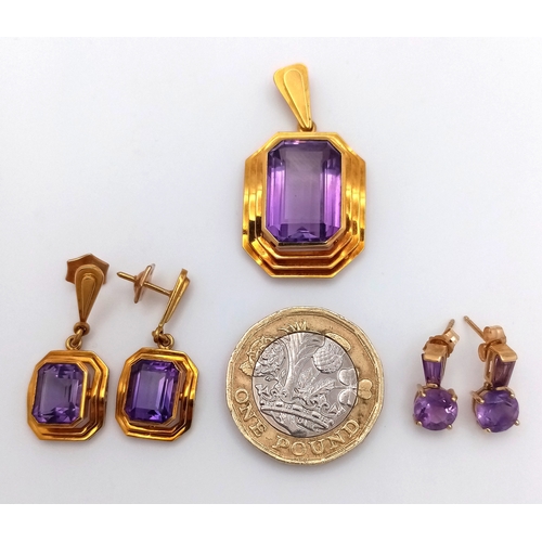 127 - A Fabulous 18K Yellow Gold and Amethyst Jewellery Suite - High quality, clean amethysts. Comprising ... 