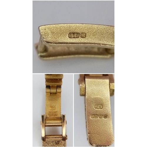 144 - A Vintage Baylor 9K Gold and Diamond Ladies Watch. 9K gold bracelet and case - 21mm. 40 round cut di... 